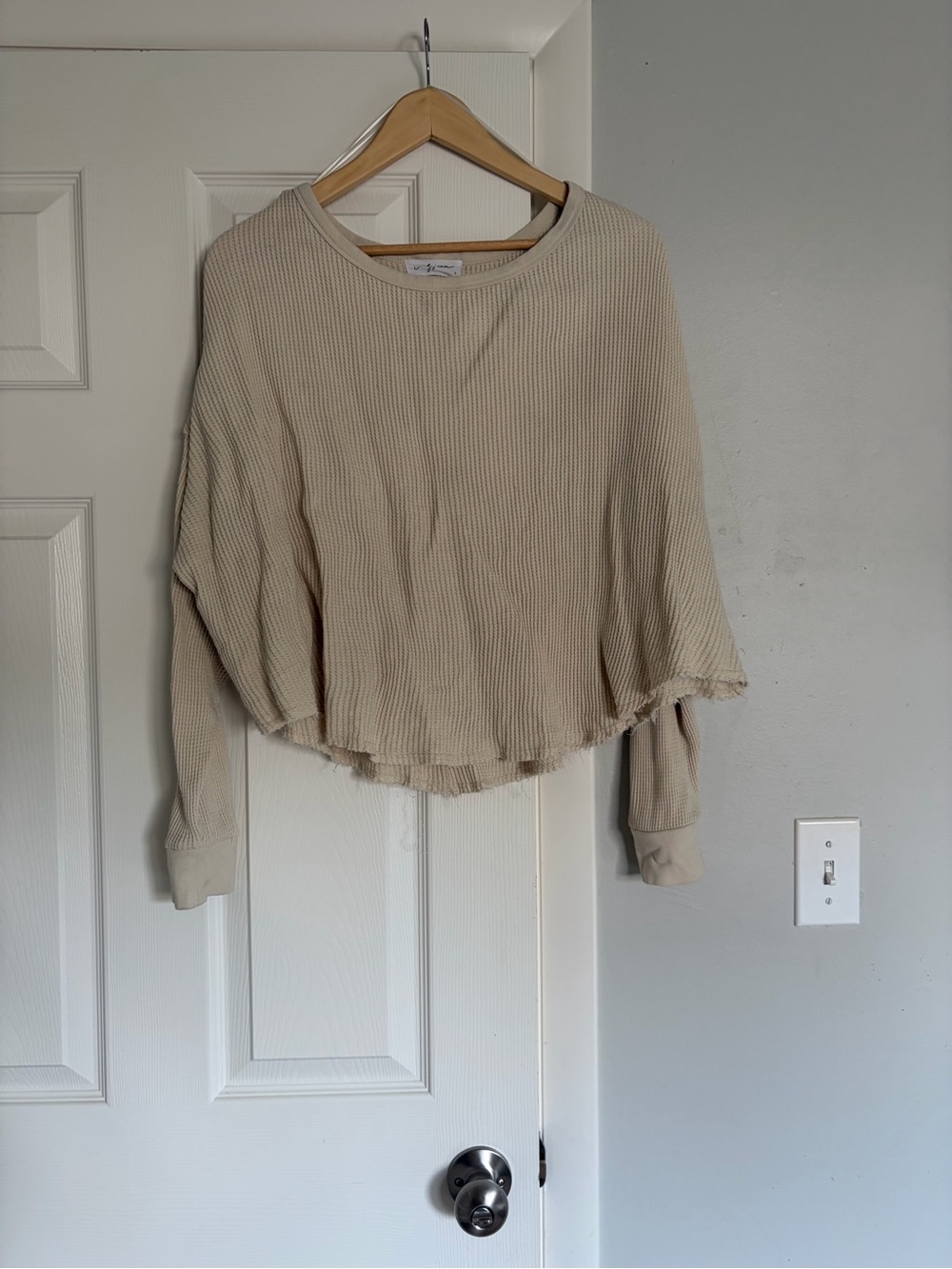 Carly Jean Los Angeles Raw-Hem Waffle Knit Crewneck in Cream